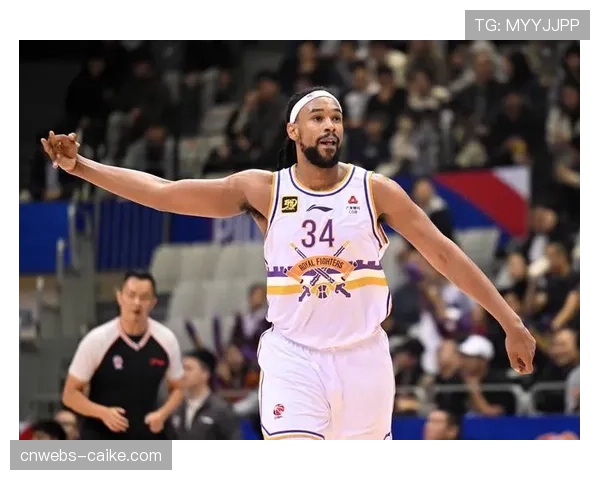 述评:深圳队不敌浙江,萨林杰孤掌难鸣暴露阵容深度问题 述评:深圳队不敌浙江,萨林杰孤掌难鸣暴露阵容深度问题